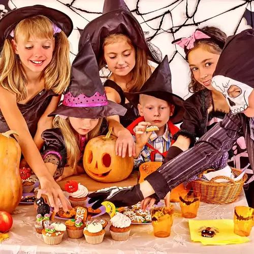 How to Plan Halloween Party