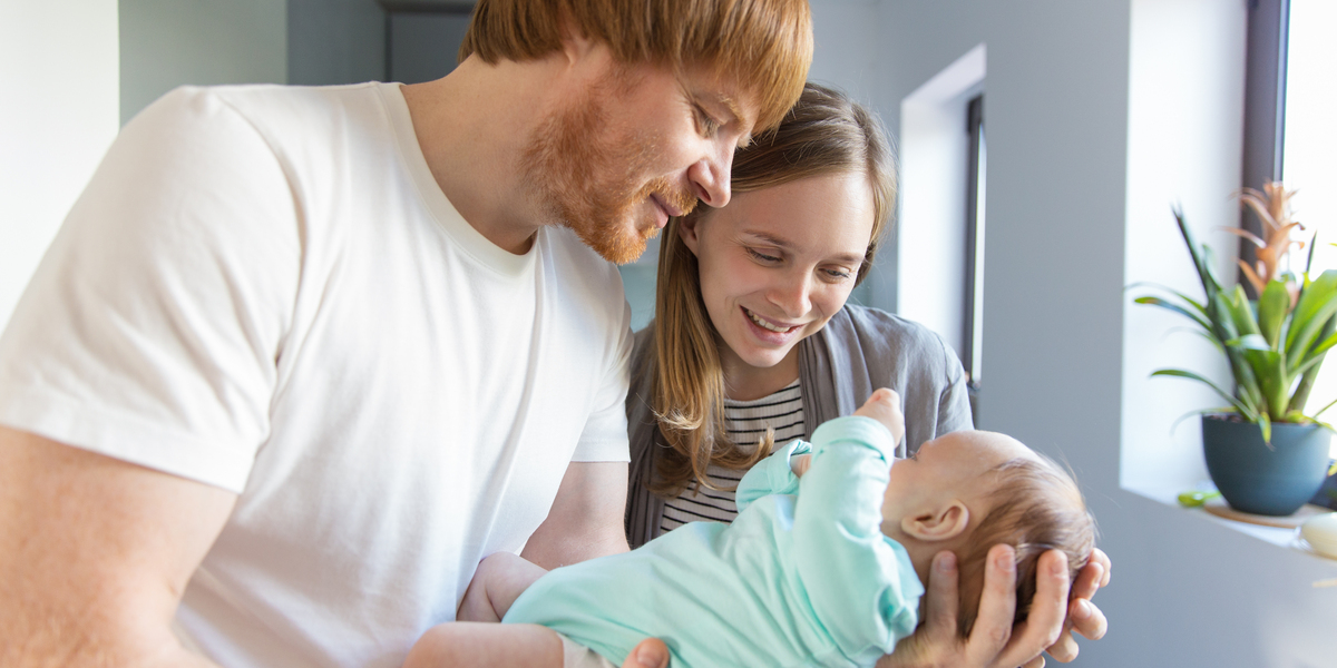Newborn Gromming 10 Ideas for Diapering & Grooming Newborn Baby